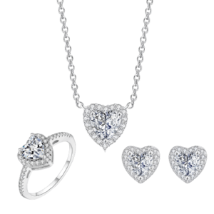 Set bijuterii inimă diamante: colier, cercei, inel.
